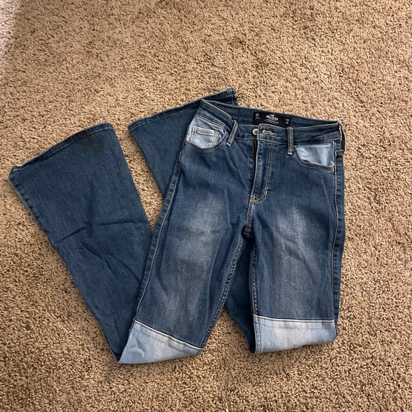 Hollister Flare Jeans - Picture 2 of 4